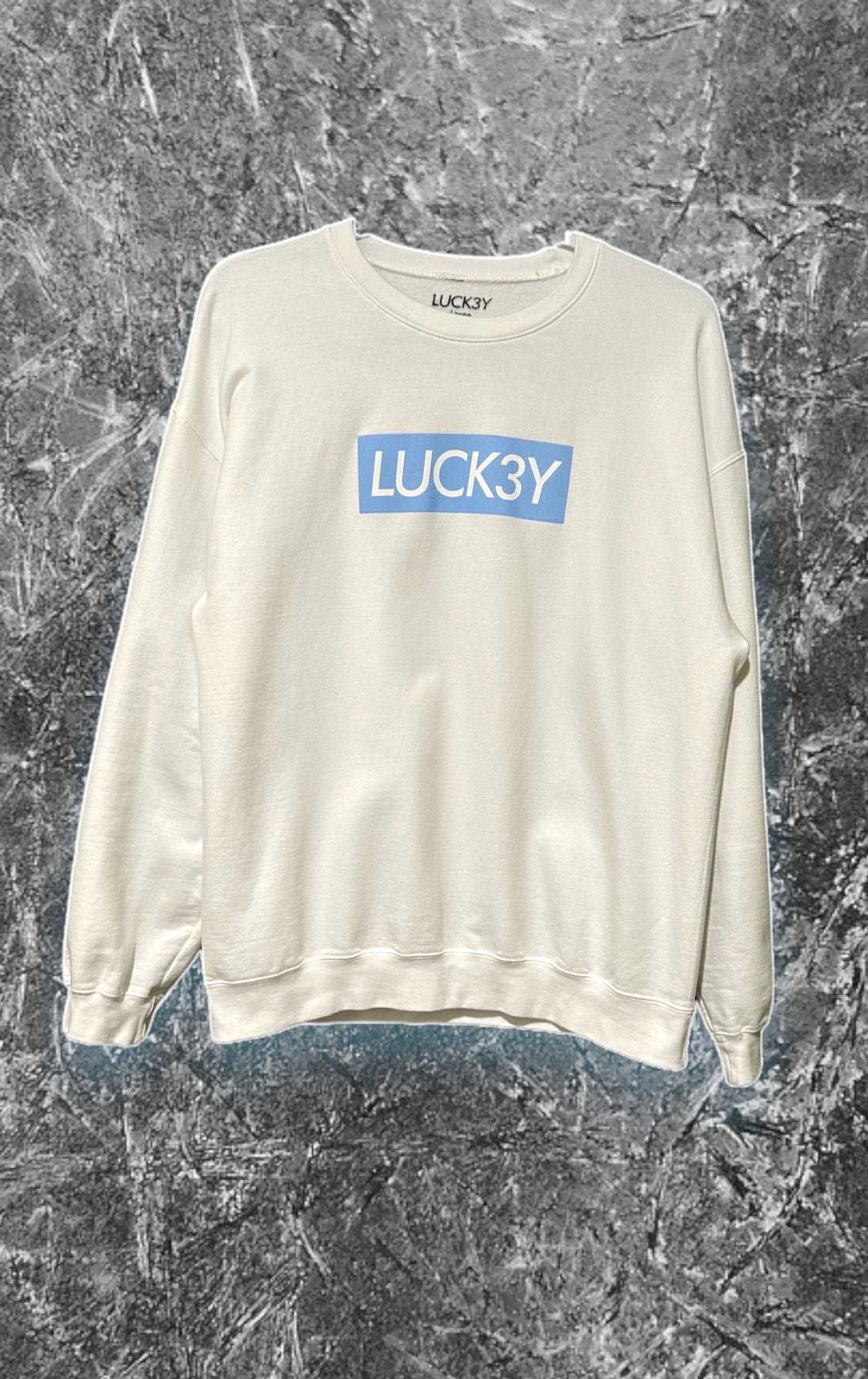 Long sleeve Luck3y crewneck