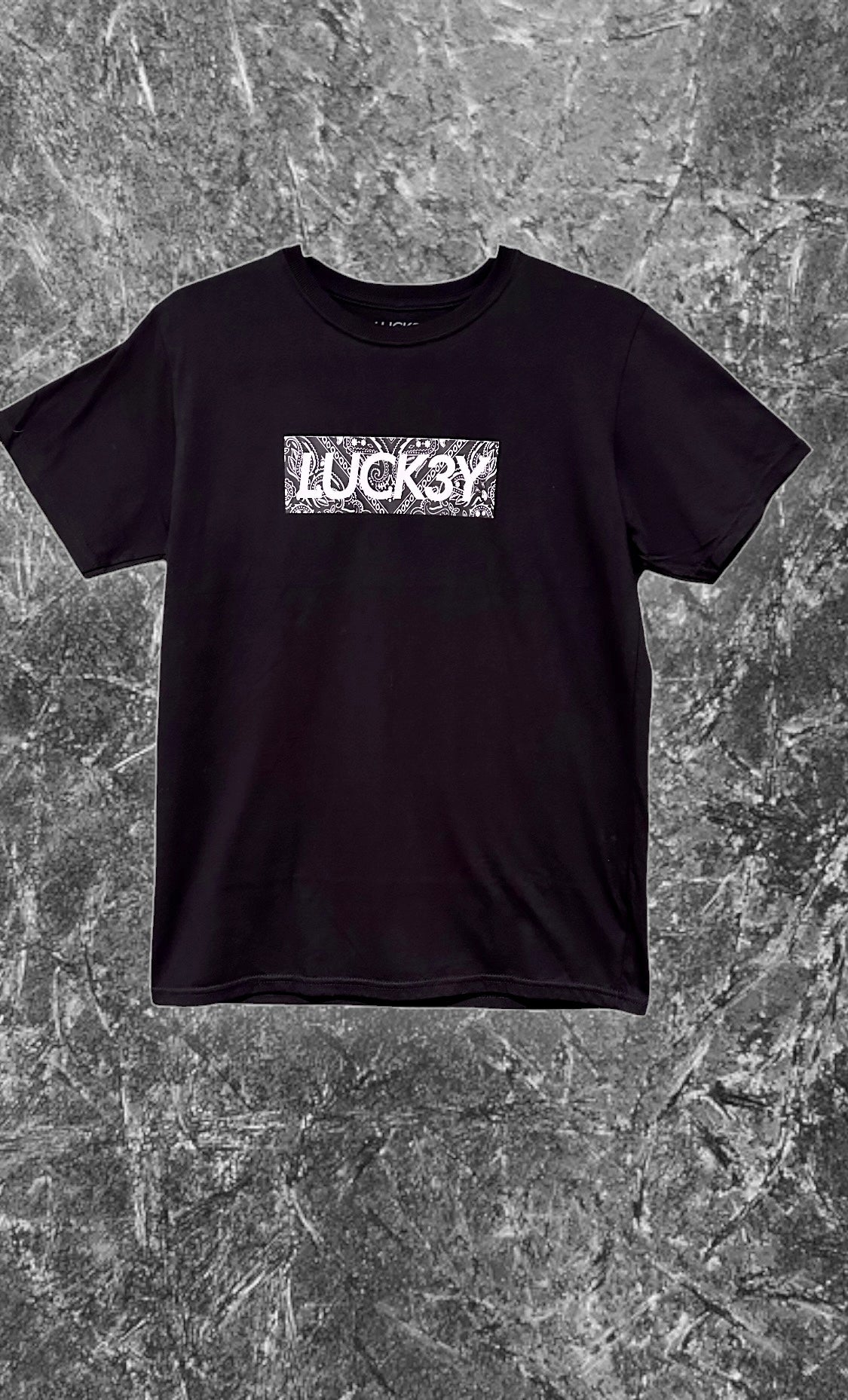 Short sleeve Luck3y shirt